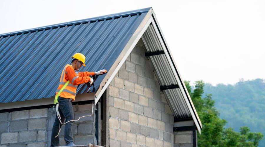Professional residential roofers in Poplar, WI